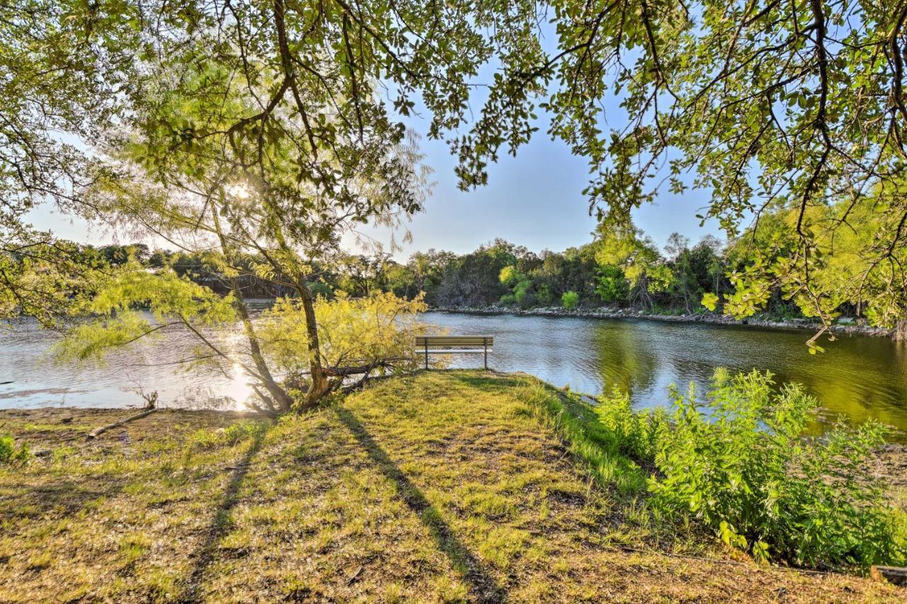 Granbury Home With Hot Tub And Furnished Patio! ภายนอก รูปภาพ
