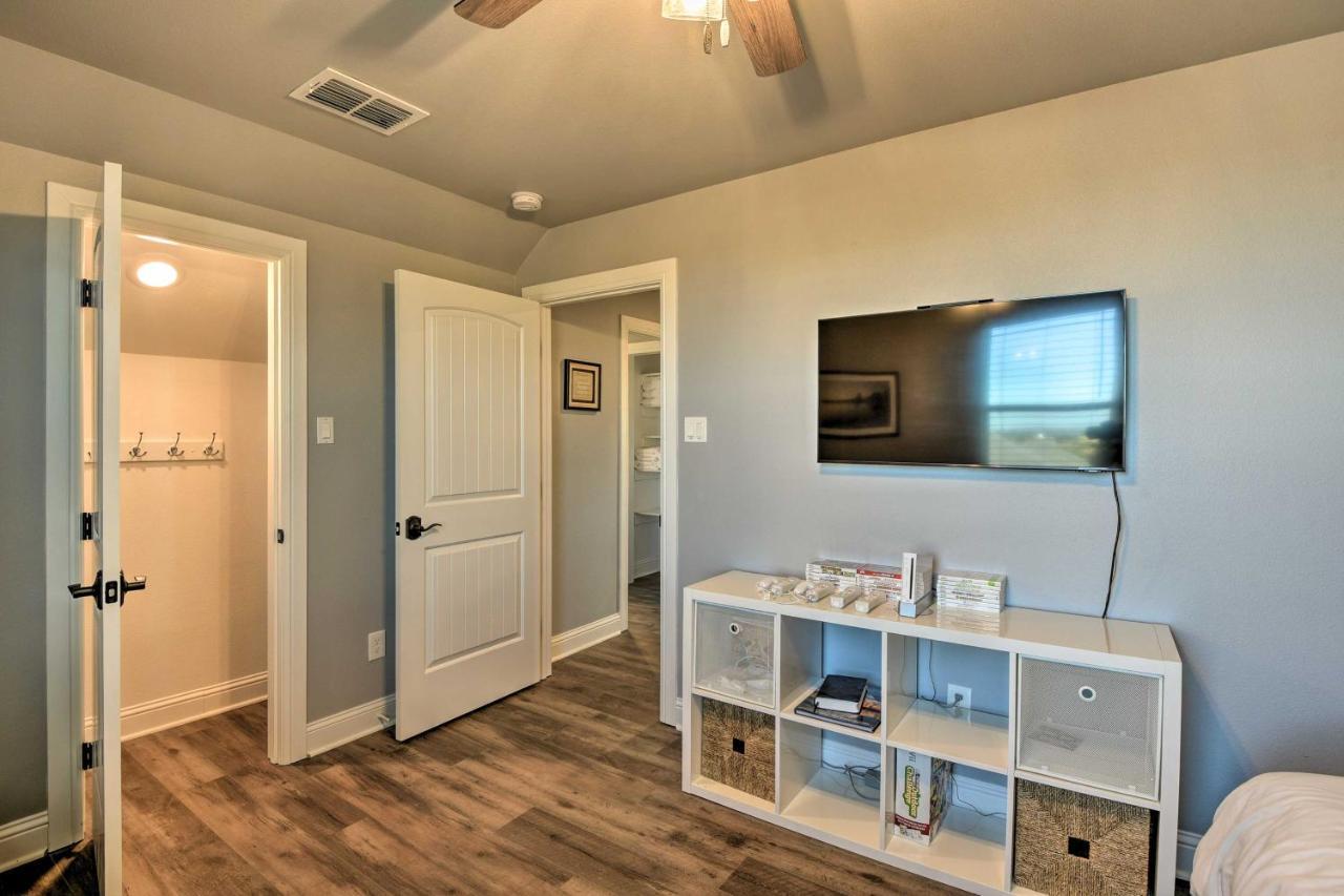 Granbury Home With Hot Tub And Furnished Patio! ภายนอก รูปภาพ